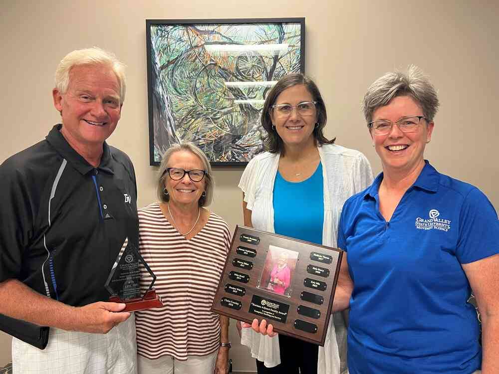 Mis Recognized for Excellent Instruction